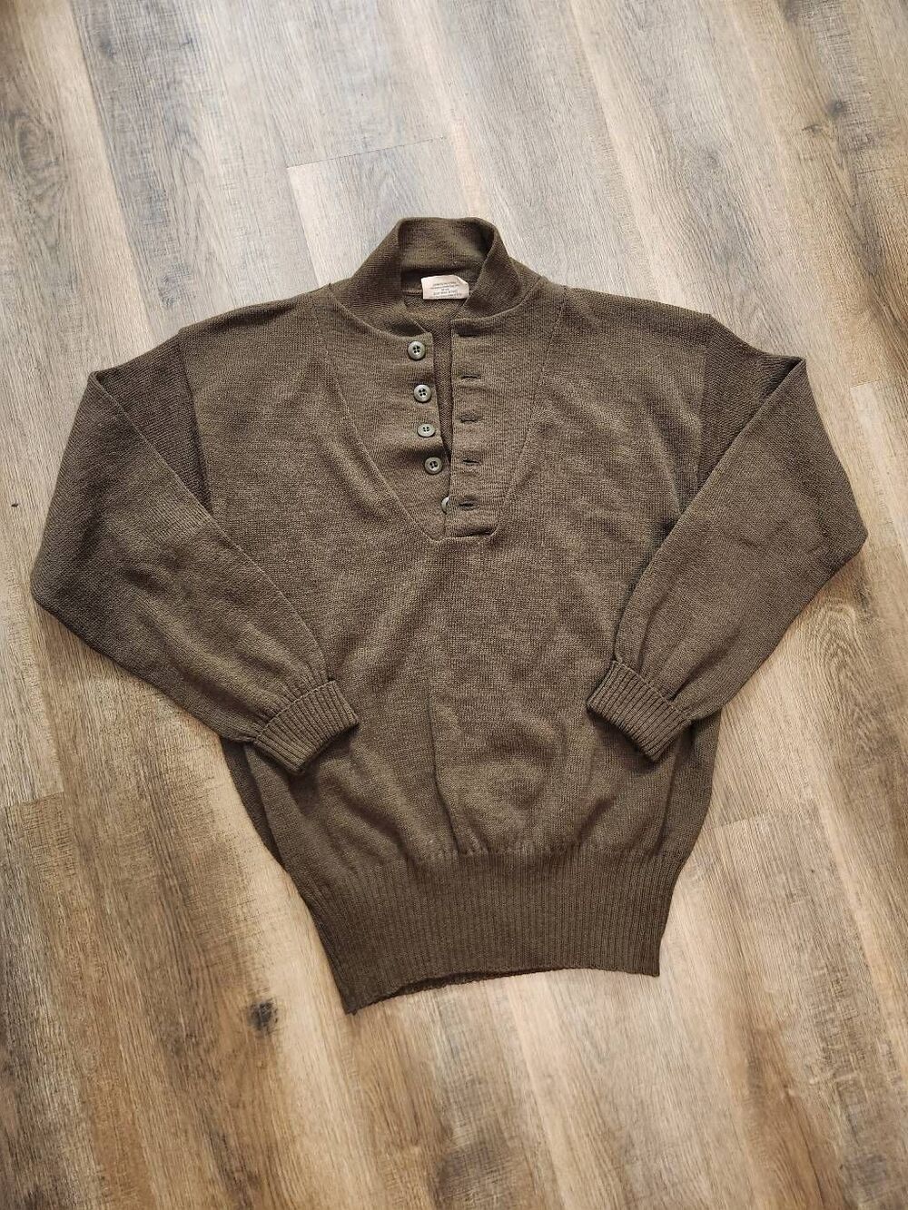 90's vintage Army issue 100% Wool Button Henley Sweater Men's XL Green Stretch